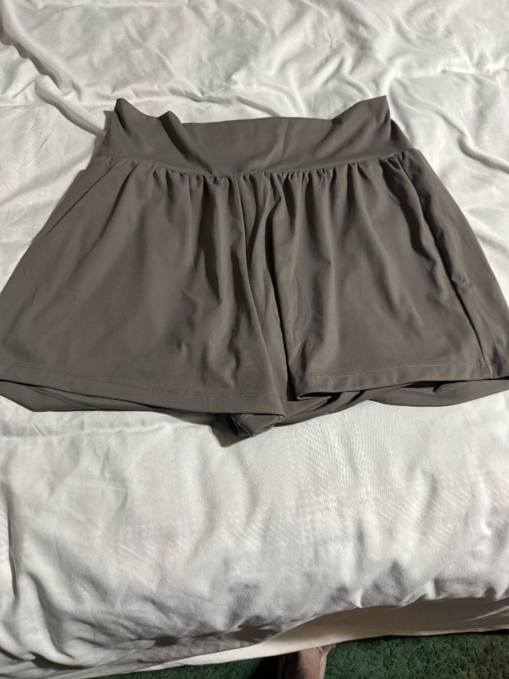 Halara High Waisted Olive Green Leggings – NWT – Size L (7/8) (0026)